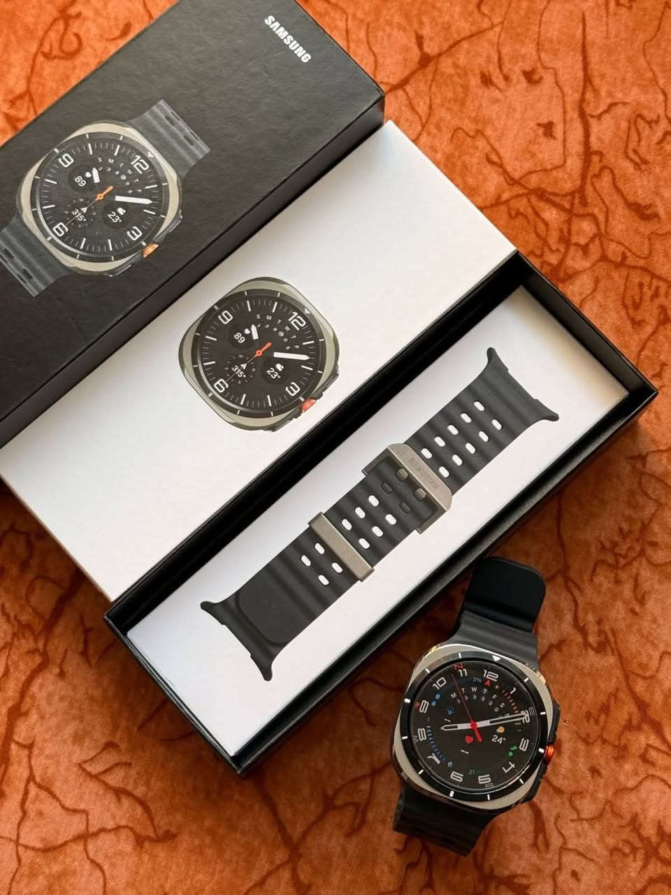 Samsung Galaxy Watch ultra 47mm
للبيع او مراوس  بواحد من هذن الاثنين 
1_سماعة           🎧 Sony WH-1000XM6  
2_ ساعة   Google pixel watch 4 45mm


**إذا كنت صاحب هذا الإعلان وتريد حذفه لأي سبب، رجاءا أرسل رسالة إلى الدعم الفني**