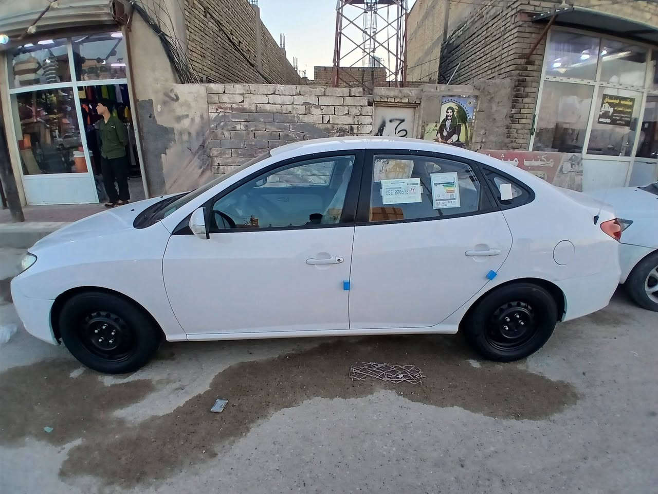 السلام عليكم النتره ٢٠١١ وارد خليجي مكفوله سيارة جديدة شرط الفحص ماعده بيها ملاحظات بسيطه
سعر ١٠٨ وبيها مجال بسيط 
سيارة بسمي 
الرقم ***********
