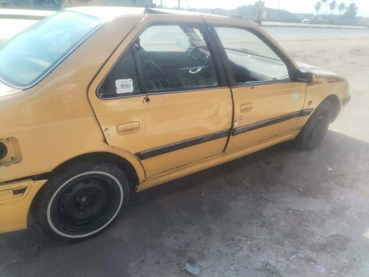 السلام عليكم اخوان بيجو بارص موديل 10 رقم قادسيه راعيها ايضا بلقادسيه سياره هاي شوفت اعين مكينه بيها بخار وكير جديد حداديه جديده كهربائياات كلها تمام السعر 14ورقه وبيها مجال ***********
