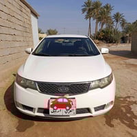 سيراتو نص فول • ٢٠١٣ • ضرر خلف باب السائق