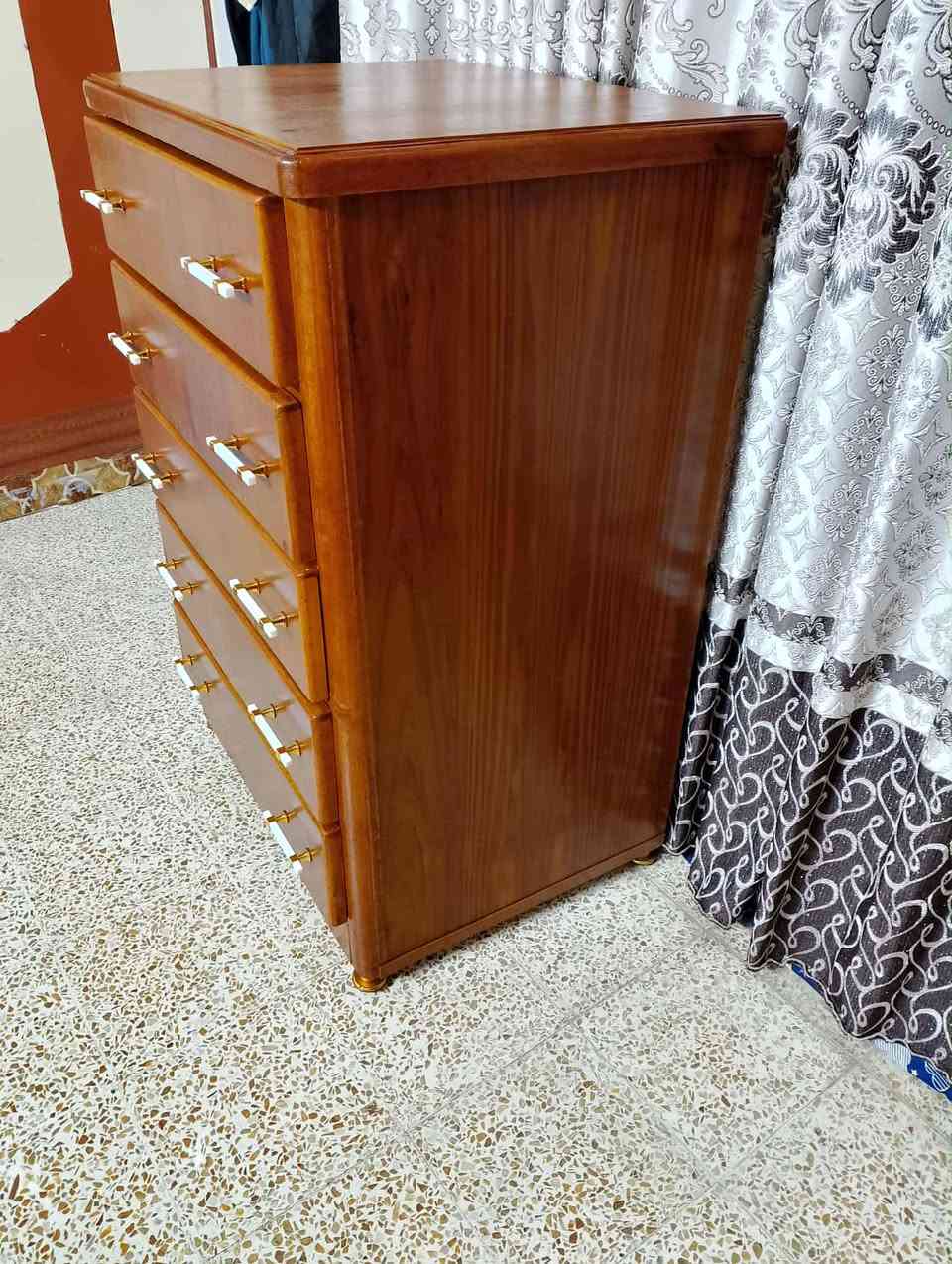 للبيع مجرات خشب عراقي صاج شغل توصي دنك نظافة 80 بل 100 الطول 83 العرض 60 استندر الارتفاع 122 العنوان جانب الايمن يرموك الثانية السعر 90 الف وبي مجال


**إذا كنت صاحب هذا الإعلان وتريد حذفه لأي سبب، رجاءا أرسل رسالة إلى الدعم الفني**