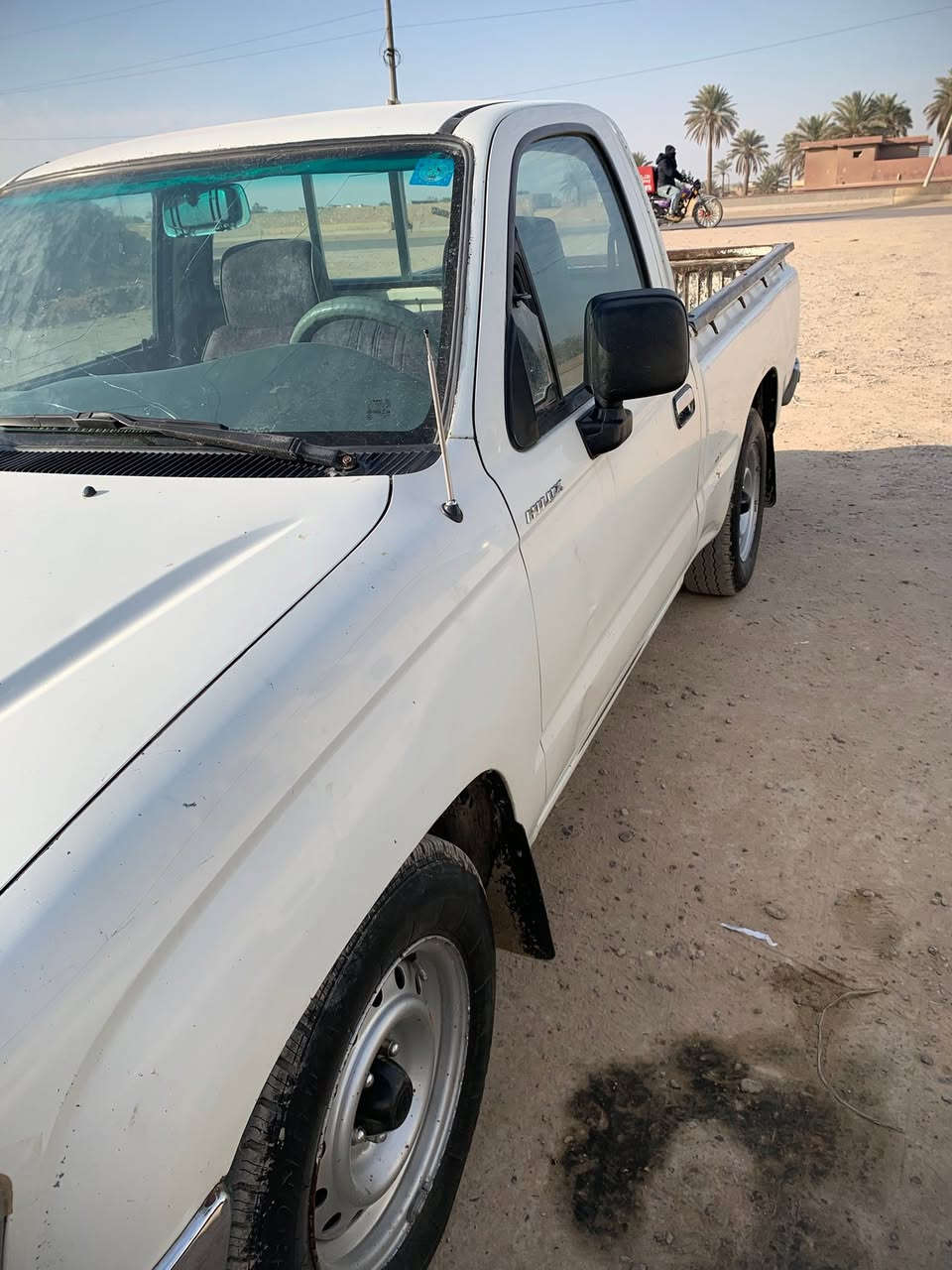 السلام عليكم بيكم موديل 2000 رقم انبار جديد وهزه جديده سياره كير ومحرك ابلادي سياره بيه ملاحظات بسيطه مكان ابو غريب سعر 65 وبيه مجال ***********
