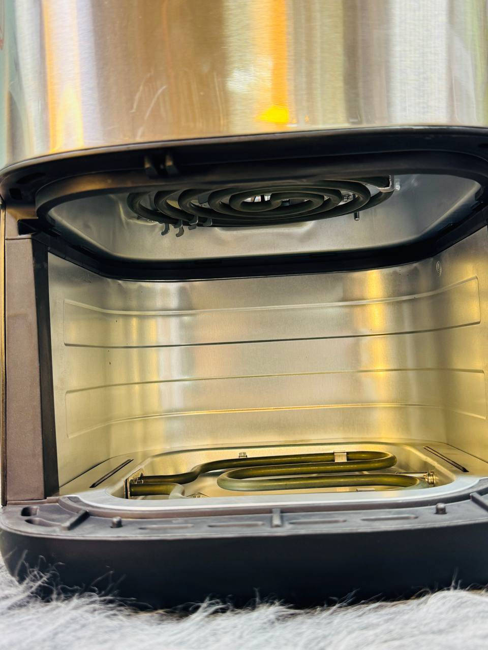 #قبل_الكل_واحسن_الكل 🙅‍♂️🙅‍♂️

قلاية هوائية جوسونك ا GOSONIC بسعر الجملة 💰
الان قلي واعداد الطعام الصحي  افضل بكثير مع منتج اصلي وما يسببلك اي امراض ولا زيادة بالوزن 
مع شاشة لمشاهدة اكلك المفضل 
قلاية تضمنلك الاكل الصحي وباعلى جودة وبدون اي زيت يضرك

متوفرة الان بسعة 6.5 لتر

مواصفات المنتج 
تحتوي على دبل هيتر 
هيتر الأعلى بقدرة  1500w واط 
هيتر السفلي بقدرة 500W واط
يحتوي على مؤقت
نافذة مرئية 
مصباح داخلي
وعاء

اوقات دوام الرسمي  🔻 

10 صباحا لغايه 12 ليلاً

‎موقعنا 📍 : نجف الاشرف - شارع المطار -  مقابل بوابه الدخول - أو على جهه مخابز وافران النجف 

*********** 📞***********⁩
