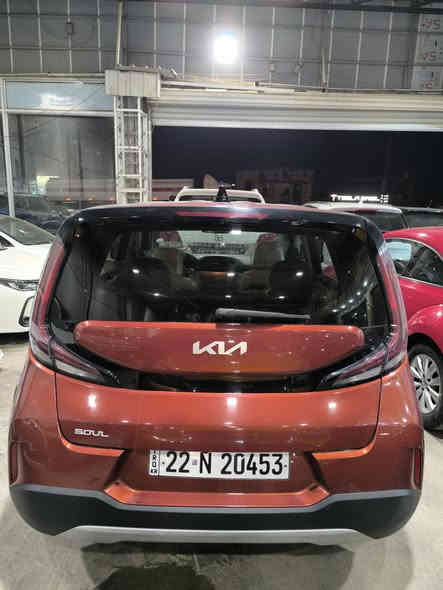 للبيع كيا صول 2023
وارد امريكي دخول جديد 
--------------------------
 * المواصفات * LX
• رادار تحديد مسار مثبت سرعه 
• تحكم ستيرن جهتين 
• ويل كب 
• شاشة اندرويد أوت - أبل كار بلي 
• كاميرا خلفية 
• اتو بريك خلفي
• محرك 2.0 دوش
• داخل لونين
• تحذير النقطة العمياء 
• شاشة اعطال
• باقي المواصفات موضحة بالصور 
------------------------
الضرر.
صور الحادث مرفقة بالمنشور 
السعر (( 166 )) 💸💸 قابل للتفاوض 
للاستفسار الاتصال على الارقام التالية 
📱- ‏***********
