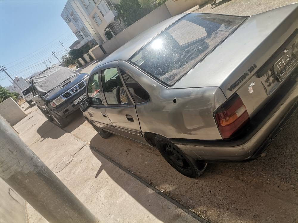 اوبل مكينه ١٦ ى قايش بأن 
موديل ١٩٩١
بيش و دواى لوكه
جوار تاي تازه
همو گياني به شه ر ت
هيج نوقساني نيه
ئارام بلاستيك هه ولير
سه نه وي له گه له
ئاو لياتي به شه رت
(***********) السليمانية, العراق
