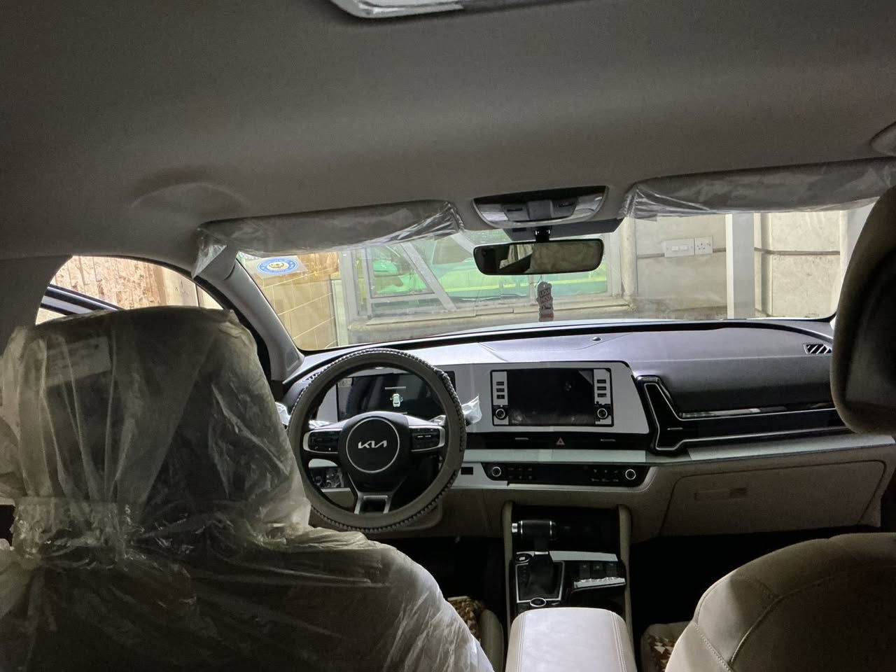 كيا سبورتج موديل 25 خليجي مكفولة
فول مواصفات عدا البانوراما ماشية 11680 km رقم اربيل 
السعر 23500 دولار قفلها 
العنوان بغداد البلديات 
للتواصل : ***********
