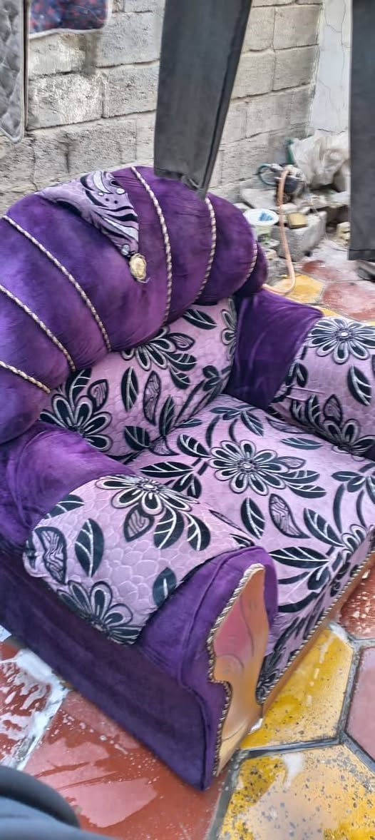 تخم تكمه تزكام مقعد 10الييع مستعجل ع بيعته بسبب ضيق سعر 150مكان بل كماليه ***********
