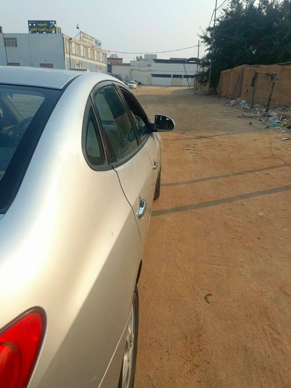 مكلف بالشنر
النترا لون سلفري 
موديل. 2008 
مكفوله من الضربه 
بيه صبغ جماليه الباب الخلفي والقبق مال الجنطه صبغ لجماليه فقط لا معجون ولا مفتوح 
سياره بأسمي تحويل ثاني يوم 
محرك 1600 اصل
السعر 95 
مكلف بنشر هذا رقم راعيها 
*********** سيد وليد
