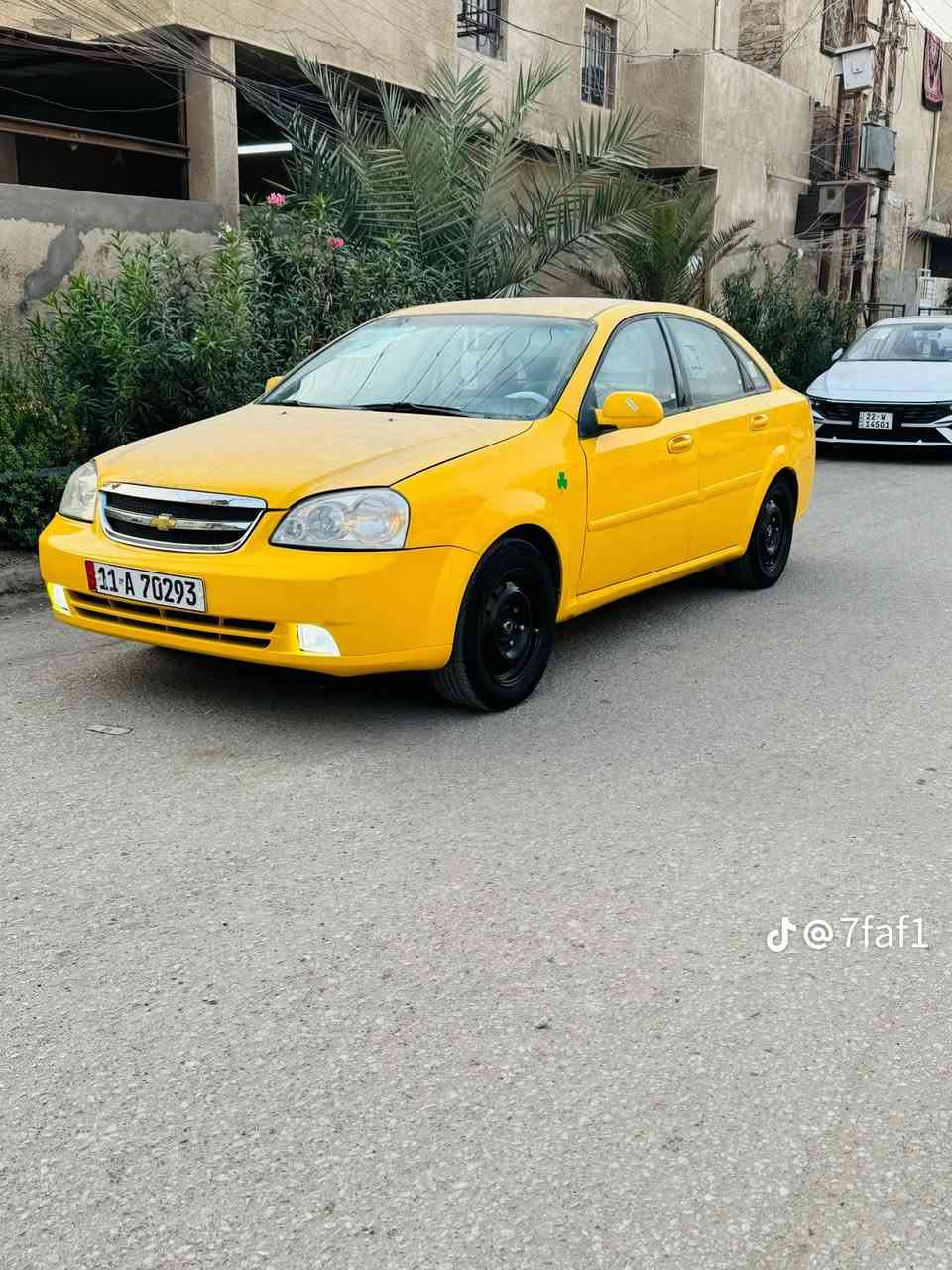 السلام عليكم سياره أوبترا 2011 شركه العامه لسيارات سياره نضيفه وحلوه كير مكينه مفولات تحويل ثاني يوم السياره والسياره احلى من الصور 
العنوان : بغداد الزعفرانيه 
الرقم :***********
بيه بارد علا كد شبر بل جمالغ الخلفي 
السعر (٦٥)؟؟
