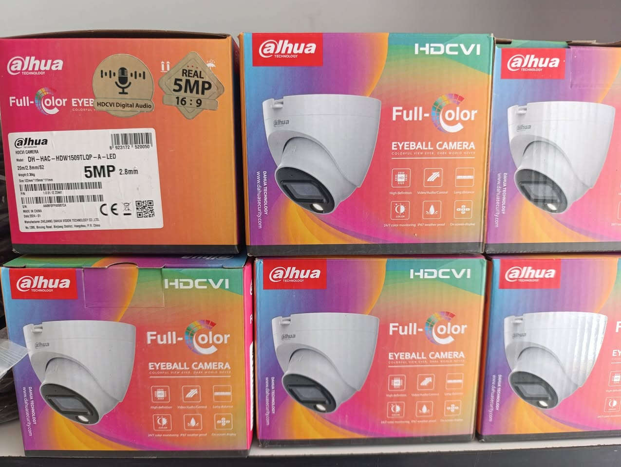 💥  كاميرات المراقبة = أمانك بيدك! 👌

اليوم كاميرات المراقبة هي ضرورة لكل بيت ومحـل وشركة 

أهمية وجود كاميرات المراقبة:
🛡️ تحمي ممتلكاتك: تكشف أي محاولة سرقة أو اعتداء.  
📱مراقبة من أي مكان: تابع بيتك أو شغلك مباشرة من موبايلك.  
🌗 رؤية واضحة ليل ونهار: توثيق واضح لكل لحظة وبأعلى جودة.
🔍 توفر دليل قوي: إذا صار حادث، الكاميرات تكشف الحقيقة بالصوت والصورة. 

تحتاج كاميرات؟
إحنا نوفر الك تجهيز وتنصيب كاميرات مراقبة بجودة عالية وأسعار تنافسية ومن💥💥( ماركة دهوا وهيكفجين الاصلي )💥💥

✅ تركيب بشكل منظم يغطي الزوايا المهمة
✅ ربط الكاميرات بأجهزة الموبايل  
✅ ضبط الإعدادات حسب احتياجاتك الخاصة مع شرح طريقة الاستخدام خطوة بخطوة

📞 مكتب المهندس لكاميرات المراقبة ومنظومات الانترنت
الناصرية -الموحيه شارع السايدين - فرع تجهيزات اكرم 
المهندس سلام عبد علي 
📱 ***********
