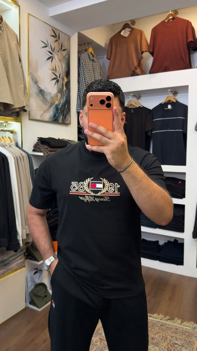 ⁨	⁨	کۆلێکشنی نوێی ژیـار فاشیۆن 👔✨ 
کوالیتی بەرز و مۆدێلی نوێ بە نرخێکی گونجاو 👌 
📍 سلێمانی - ڕەشەمۆڵ، قاتی ٢، دوکانی ژمارە ٢٤٥ 
📞 ژمارەی مۆبایل: ***********

تشكيلة جديدة من ژيـار فاشن 👔✨
جودة عالية وتصاميم حديثة بأسعار مناسبة 👌
📍 السليمانية - رشمول، الطابق ٢، محل رقم ٢٤٥
📞 رقم الموبايل:***********⁩⁩⁩
