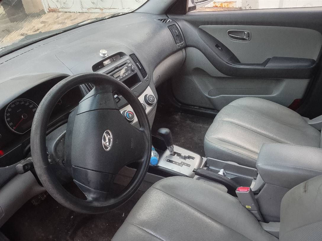 ئاڤانتي 2010براوه
گيرو مةكينةو كارةباي بةشةرت
كةڤةرو دةعم بةشةرت
هةموو گياني وةك شوشه وآية
نرخ ...49مجال
***********
شوين ..كفري كيفري, ديالى
