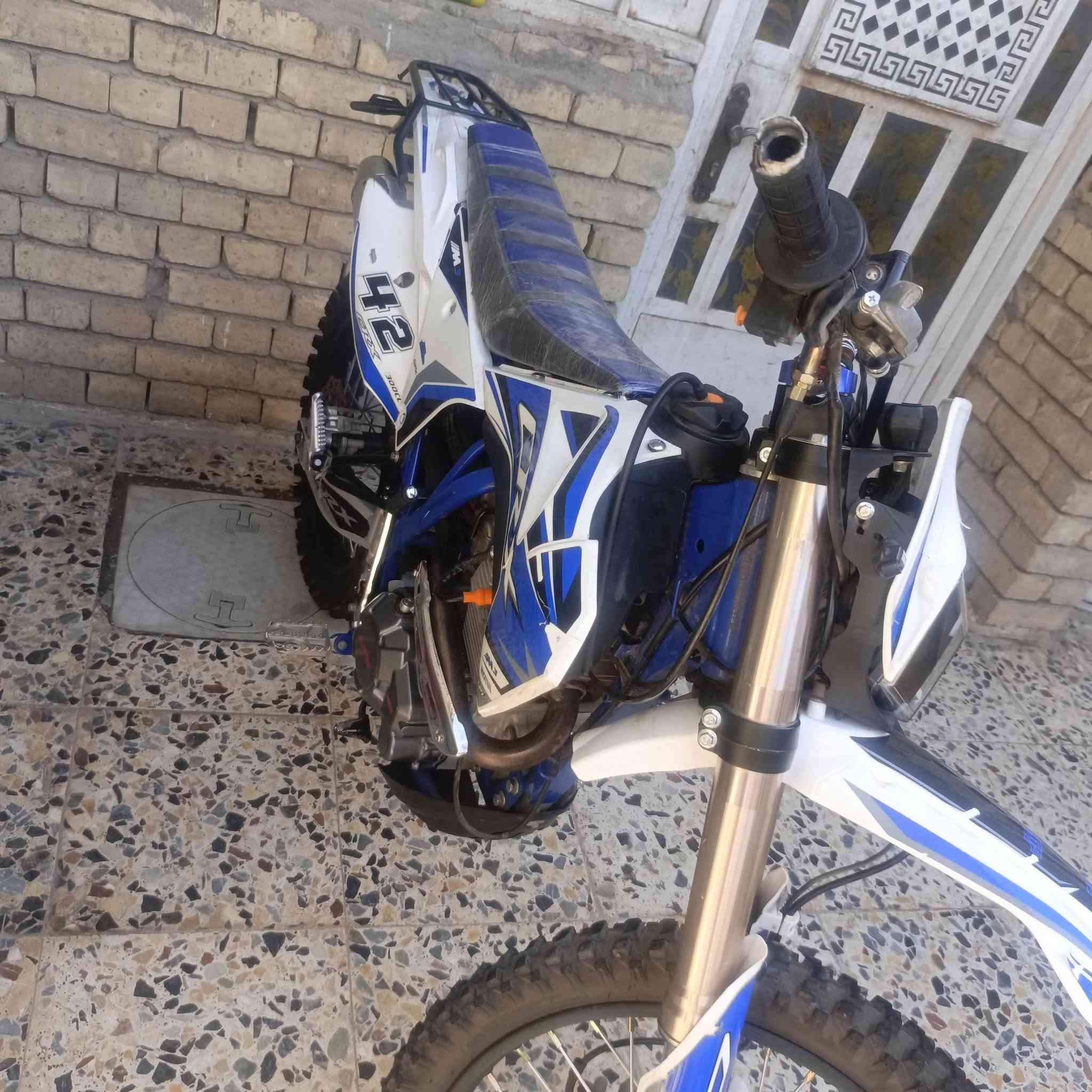 قفاز c300 crx موديل 2026
كفاله عامه محرك ما مفتوح كهربائيات كله شغاله شلعه ومعدل تاكل الكاع دراجه بعده جديده باختصار مزوده صالنصه رياضي وستيرن رياضي  للبيع او مراوس تي ماكس  مكان بغداد ***********
