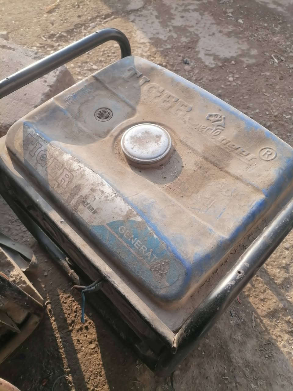 مولدة تايكر شغال للبيع السعر 60 الف
مكاني حي العسكري


**إذا كنت صاحب هذا الإعلان وتريد حذفه لأي سبب، رجاءا أرسل رسالة إلى الدعم الفني**