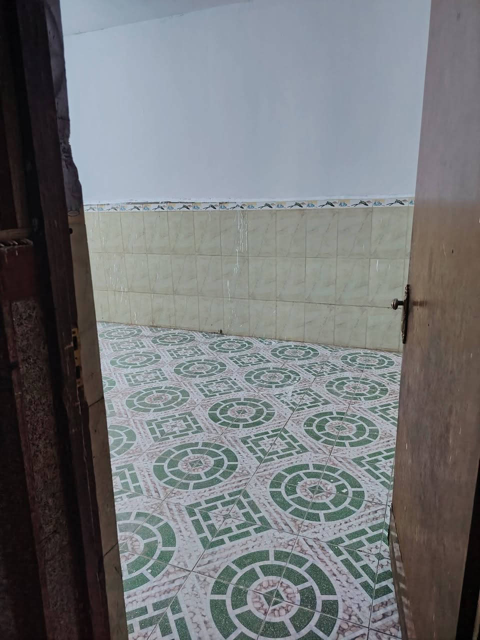 السلام عليكم بيت لليجار الحيانيه سوك القسم شارع النقالات كلش على شارع عام وبصف السوك اليجار غرفتين وهول ومطبخ وصحيات  ٤٠٠


**إذا كنت صاحب هذا الإعلان وتريد حذفه لأي سبب، رجاءا أرسل رسالة إلى الدعم الفني**