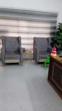 تخم أربع مقاعد قنفه وكراسي اثنين ب125نظيف جدا تواصل 07813936774