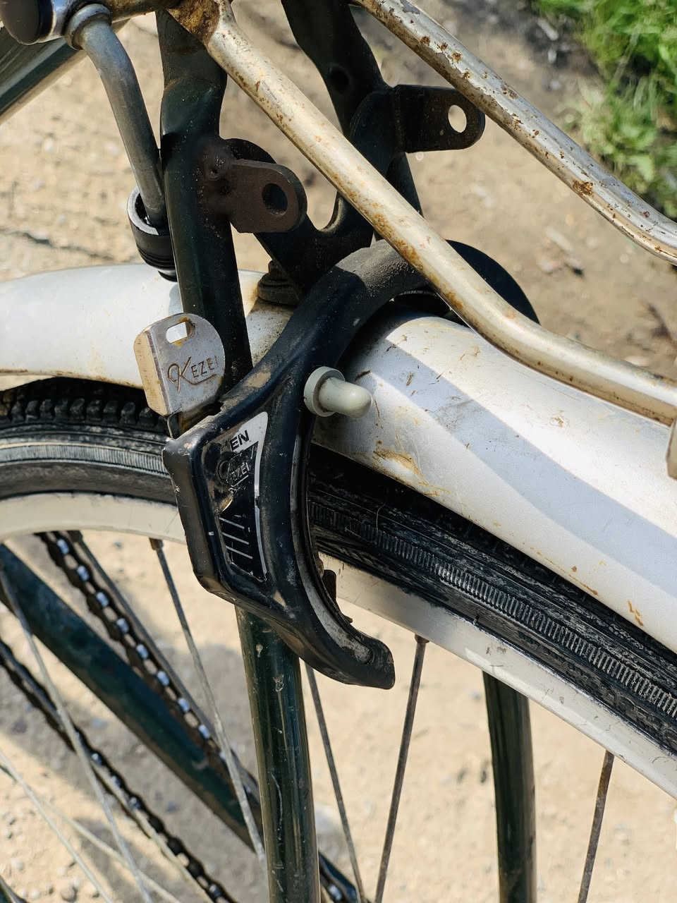 سلام عليكم شباب متاح باسكيل 26مثل مواضح عايزه بس سيم بريك وره دسك صچمه ابلادي مال شغل سعره ٤٠وبي مجال لشراي تحياتي


**إذا كنت صاحب هذا الإعلان وتريد حذفه لأي سبب، رجاءا أرسل رسالة إلى الدعم الفني**