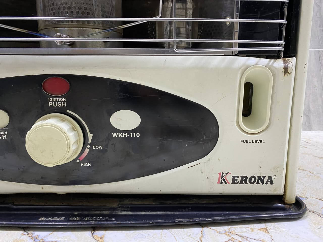 السلام عليكم 
صوبات نفطيه للبيع نوع ((KERONA))

النظافه مثل ما موضح بالصوره الصوبه المربعه ام المحكان والفتايل مبدله جديده ثنيناتهن للاستفسار اكثر تواصل وياي عل خاص او من هذا الرقم 

***********
