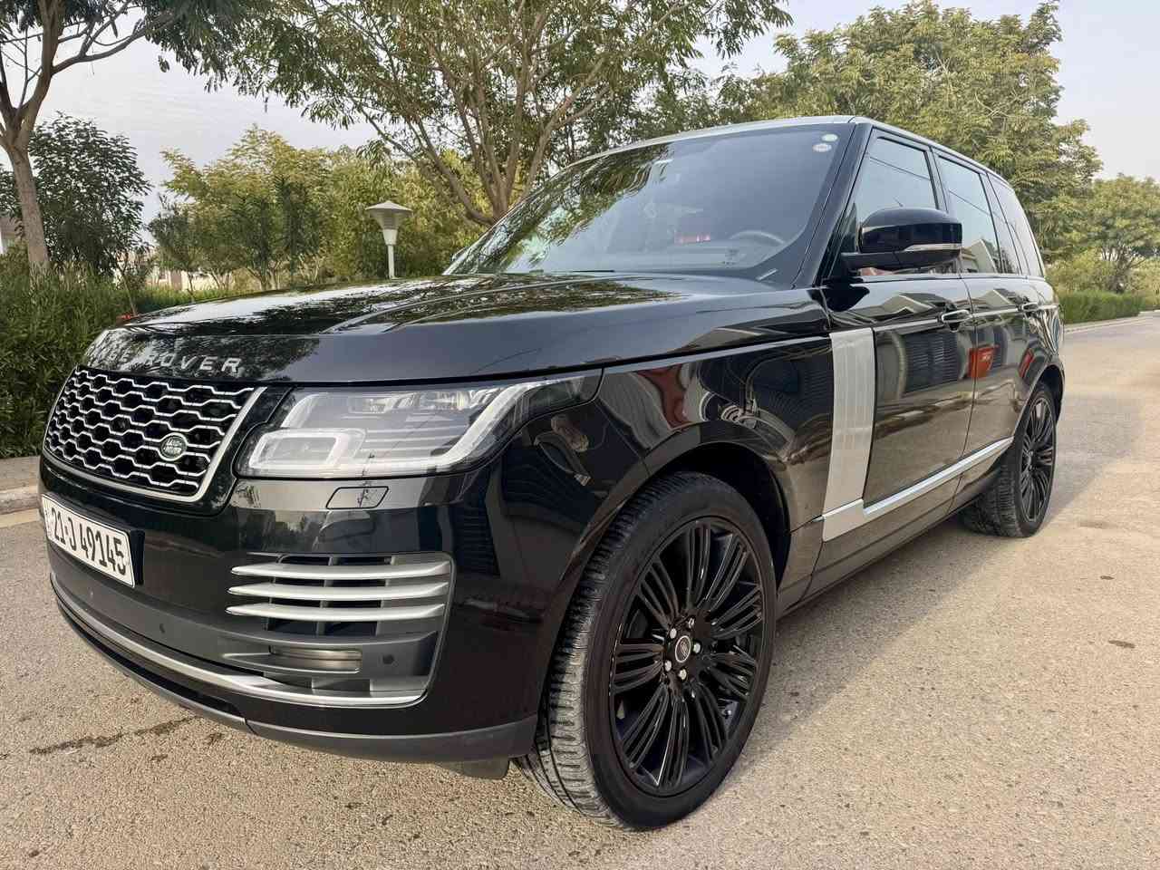 رنج روڤر ڤوك
فول مواصفات و مكفول
‏‎الموديل ـ 2019
السيارة ٨ سلندر
‏‎ماشية 93 الف كيلو حقيقي
‏‎وكالة سردار 

‏‎لون اسود وقمارة رصاصي😍 
‏‎داخل احمر vip 
‏‎كشنات متصل المرغوب
‏‎خليجي وكالة سردار كفالة عامة
‏‎مكفولة من الطخة والرصعة😍

‏‎مواصفات كاملة 
‏‎قمارة شامواه 
‏‎بانوراما
‏‎دوسات + ابواب +صندوك + مري 🇬🇧شفط
‏‎رادار + كامرات 5 بصمات 5 
‏‎شاشات عدد 3
‏‎وباقي مواصفات كثيرة 

‏‎صيانة وادامة كاملة بدون نواقص
السيارة مكفول كفالة عامة بدون اي شى
سعر: 495 $
***********
