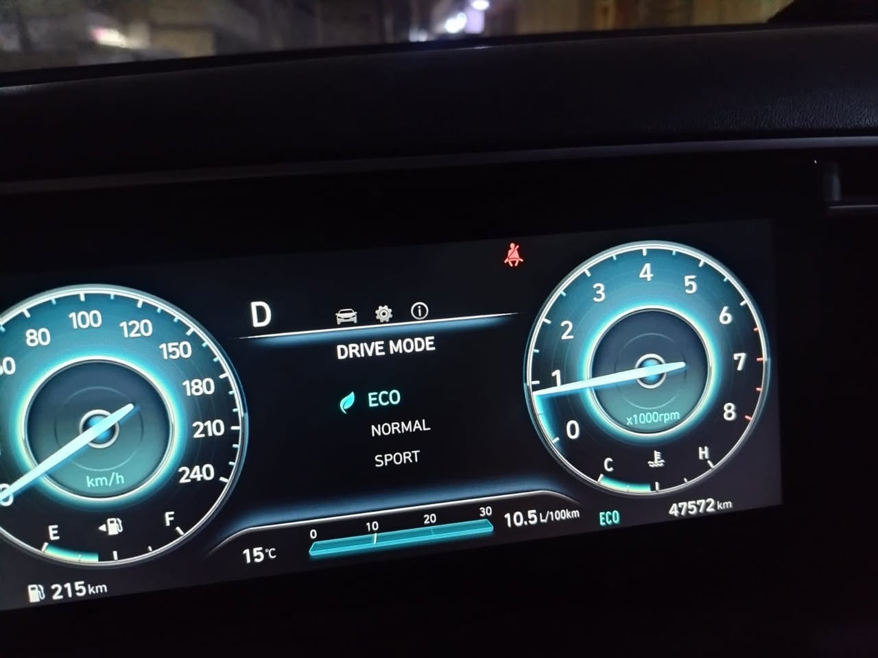 اسلام عليكم سيارة هونداي توكسان موديل 23 السيارة جديدة مكفولة سعرها 210 وبيها مجال للطيبين مكان السيارة بغداد الامين نواب الظباط رقم موبايل ***********
