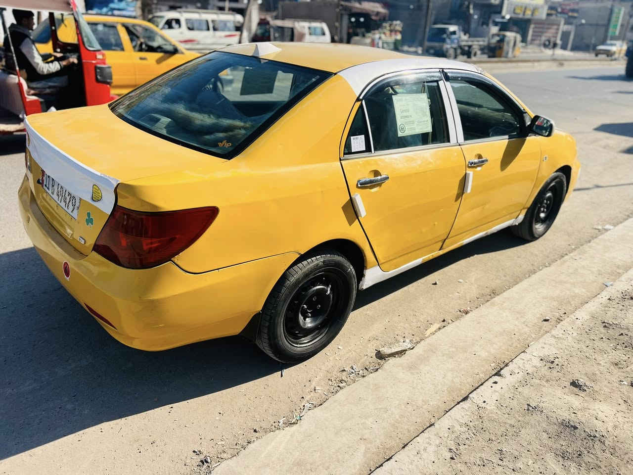 السلام عليكم بي واي دي للبيع f3 بيها باب عكس السايق مبدل كير مكينه تبريد تتفئه حداديه كلها مكفوله مكاني شعب نهايت الفورتات ***********
