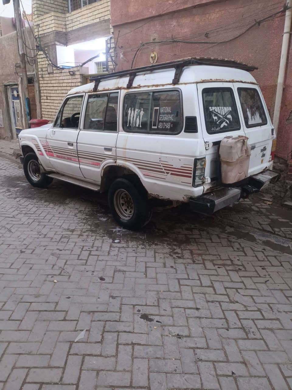 لاندكروز مكينه ففتي تلتالاف كير عادي جدد موديل 82رقم بغداد الماني تحويل ثاني يوم بكاني بغداد مدينة الصدر وليحب يخابر رقمي *********** وسعر 26ورقه وبيه مجال الطيبين
