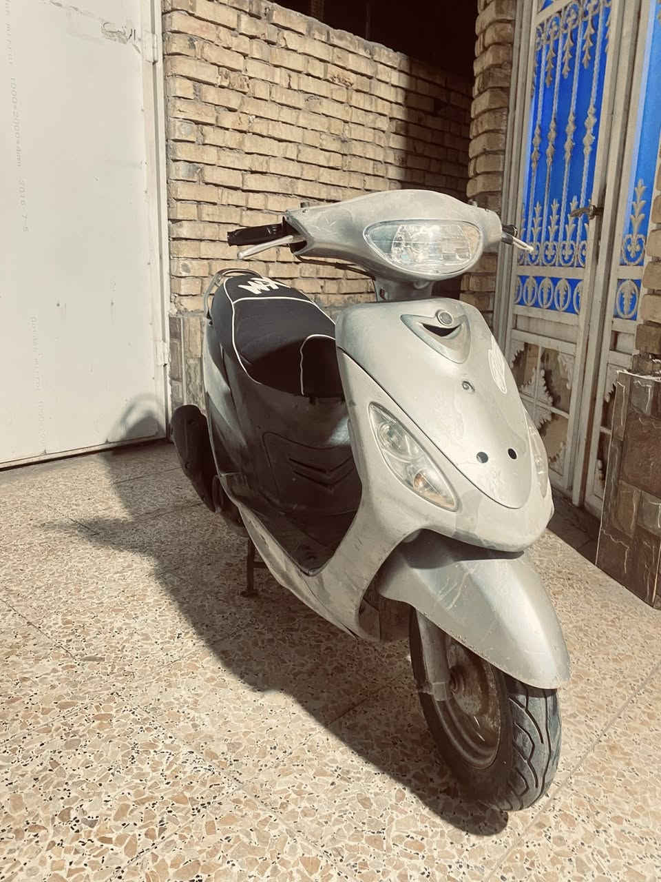 للبيع ماكس منغولي دراجه مامفتوحه علفحص مكينه خرسه بلاديه دراجه 
السعر ٦٥٠ وبيه مجال للشراي ***********
