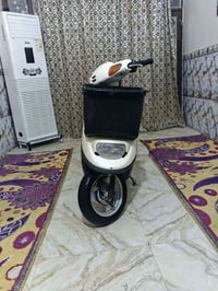 منغولي • ٢٠٠٣ • كهربائيات شغالة