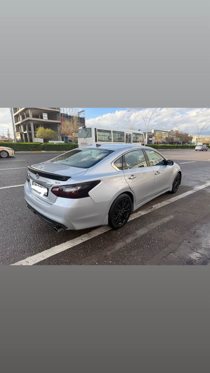 Nissan Altima 2016 SR 
سەنەوی و ژینگەو هەزەی نوێیە تا 25/2/2029
بەناوی خۆمە وەکالەو پەنجە مۆر بەشەرت
مواصفات
گێڕ لە سوکان
بەسمە 
شەغال 
کامێرا
 حاسە 
لایت بیلاد ئیدیشن
شاشە گەورە
بەڕادی خارجی گێر
زینۆن 
ڤۆلیۆم
گێرسوکان
تەحدید سورعە
گێڕو مەکینەو تەبریت و تەقەوڕەقە بە شەرت
5 پارچەی بۆیاغە
رقم الشاصي: 1N4AL3AP7GC280605
ژ.م*********** أربيل, العراق
