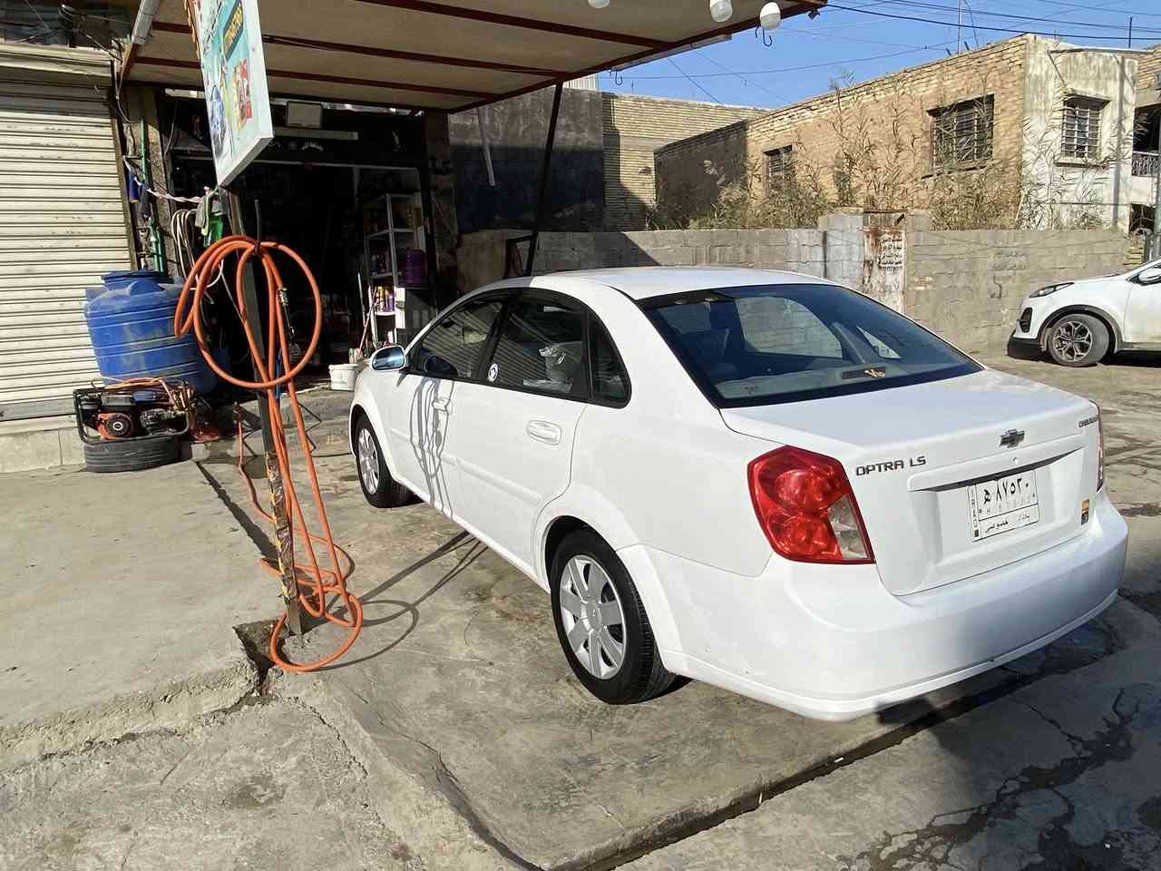 سلام عليكم اوبتره موديل ١٢بسمنه تحويل مباشر مدوشمه كاعيات  جلد صدر جد يد تبريد تدفئه كله جديد السياره كامله ع اخر حبايه شغل وطلع السعر ٧٩بيها مجال قليل مكاني بغداد منطقة الشعب شارع عدن   رقمي *********** السياره خليجيه شركه العامه بيها جاملغ مبدل فقط امامي ايسر  ورصعات خفيفه بيها
