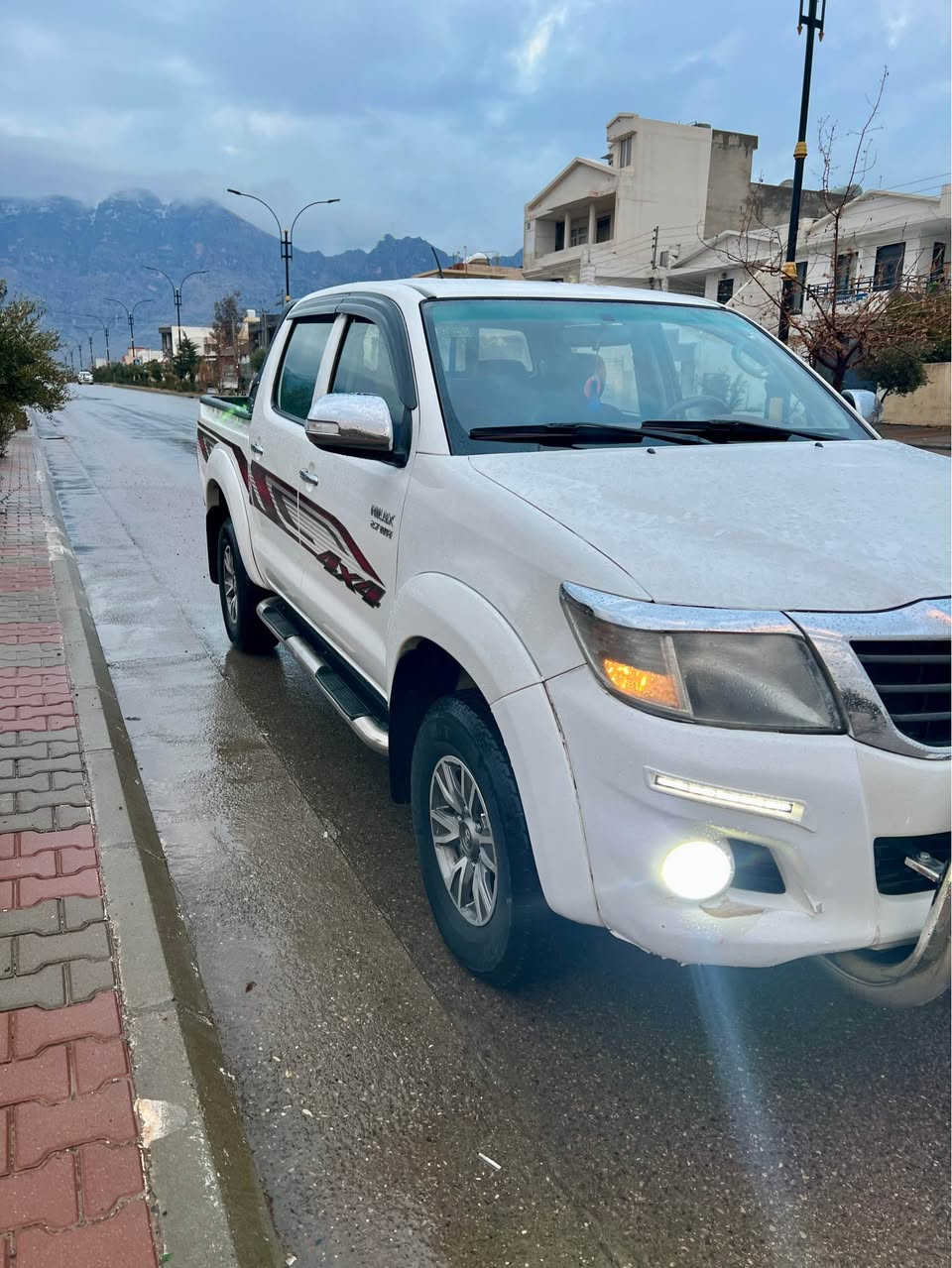 مەرزیە مۆدێل ٢٠١٢ بۆ فرۆشتن
دەبڵ ئەکسل
سەیارەکی زۆر جوانە
٢٢٠ هەزار روشتوە
سەنەوی تازەیە تا ٢٠٣٠
رەقەمی تازەیە
سەیارەکە ساغە بۆیاغی نیە
نرخی ١٩٥ گەڵاو معامەلە
***********
*********** رانية, السليمانية
