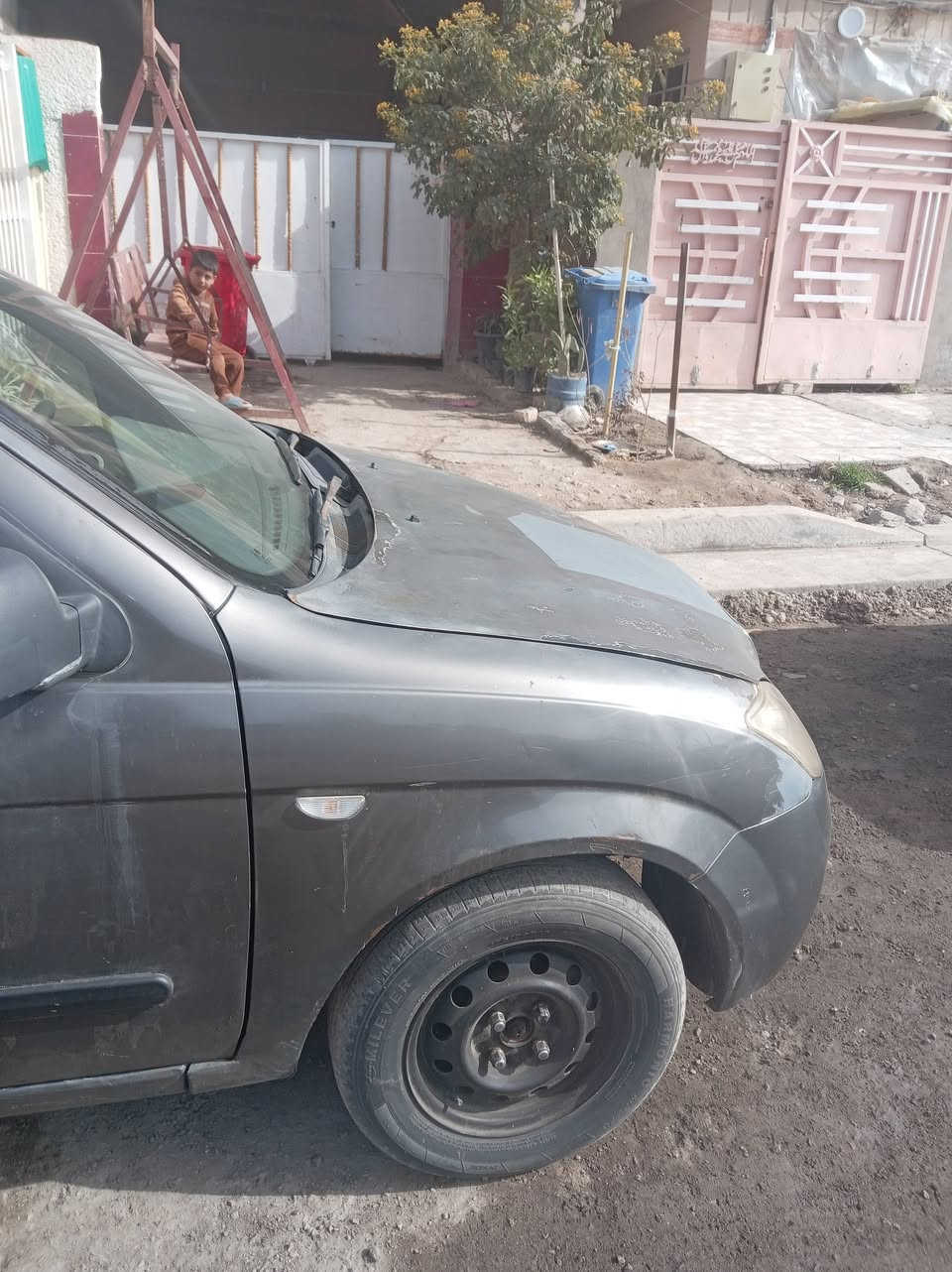 سلام عليكم تايبا طيبه ٢٠١٢ كربلاء مكينه كير جدد السياره بيهه جراد هذا الون يجر بسرعه قماره تكم صندوك مكفول بيهه طخه من كدام خفيفه بالبنيد وبيهه الباب الوره العبري ايضا طخه ومعمر والباقي جيد كير عادي بيع ٣٠ وبيهه مجال مراوس يرهم بأوتو *********** حي اور بغداد شرط التحويل سنويه صاقطه
