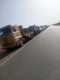 سكانية لبيع موديل 81 سيارة جاهزة مجهزة تخم تاير جديد محرك كير شرط محرك...