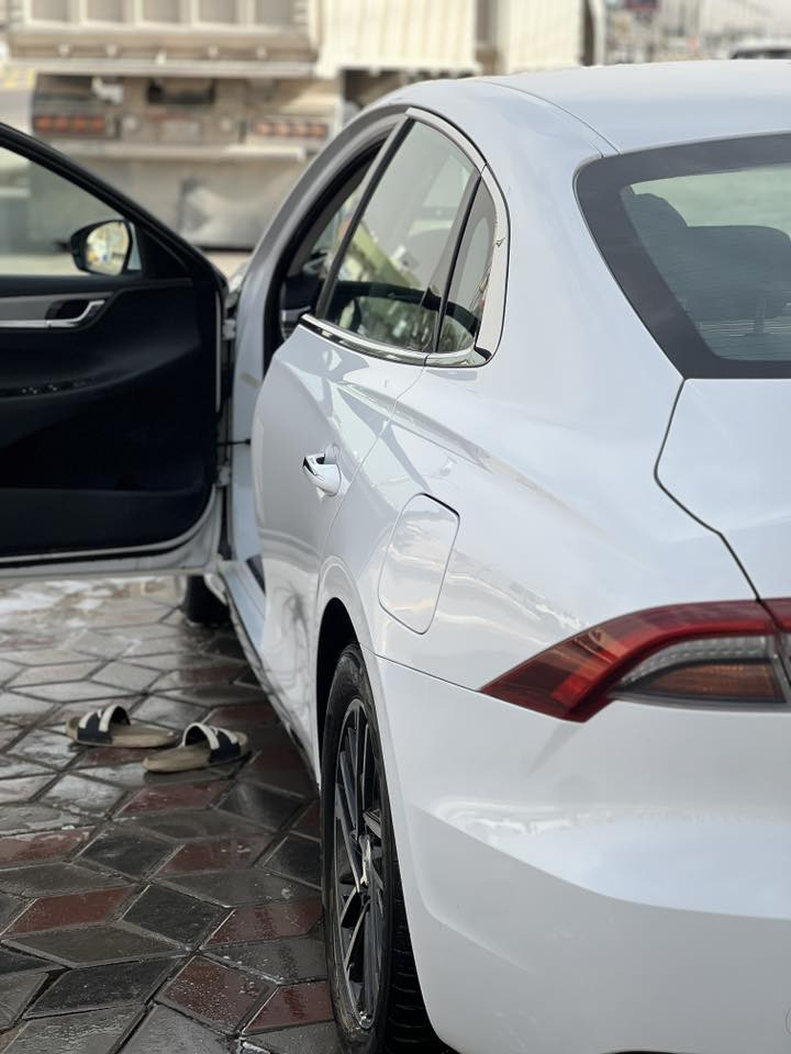هونداي أزيرا 2023
HYUNDAI AZERA
غاز بلادي

موديل 2023
حجم المحرك, V6 3000
مرتبط بناقل حركة أوتو 8 نمر
مفتاح التشغيل بصمة
رادار
تشغيل عن بعد
فتح الصندوق كهرباء
حساسات أمامية
٩ حساسات خلفية
لايت زينون + LED
ا بك لايت LED متصل
المرايا قابلة للطي كهرباء
AIR BAG 6 عدد
هاند بريك كهرباء
ABS I
Apple Car play شاشة
كاميرا دوارة
الانارة الداخلية LED
مقود جلد حياكة
شفتات مقود
Cruise مثبت السرعة
ل المودات والاوامر الصوتية
Bluetooth / T YPCE I dj
مخرج منفذ الطاقة
• فحص نظام السيارة
) المقاعد جلد لون اسود ملكي
حركة المقاعد الأمامية كهرباء
تدفئة وتبريد المقاعد الأمامية
تجاوي متحركة
تبريد شاشة لمس مناخين منفصلين
قطعتين تبريد
Drive Mode أوضاع القيادة
Auto Hold أوتو هولد
نظام مانع الانزلاق
يم تطعيم الدواخل ألمنيوم
رادارات عدد 4
قماره جلد ملكي بلاد
جامات اوتو عدد 4
قياده ذاتيه
تحديد مسار

الاستفسار اتصال ع الرقم
***********
