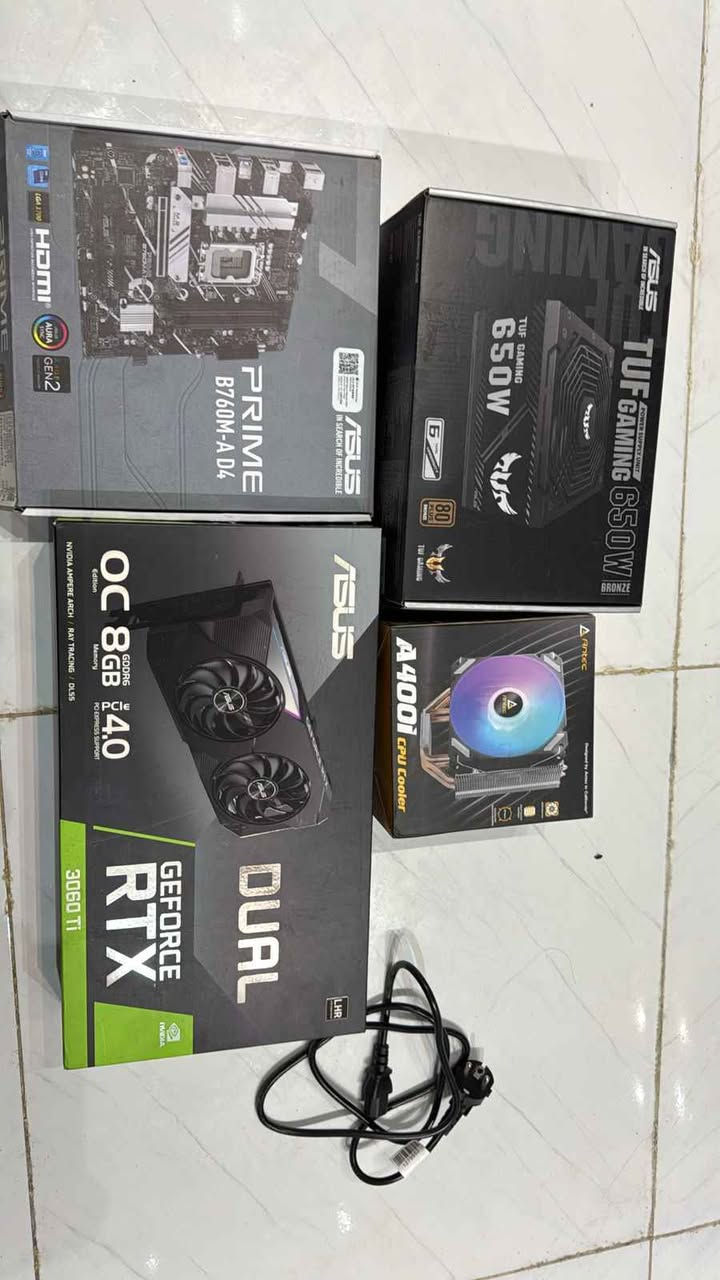 اللوحة الأم (Motherboard)
​الموديل: ASUS PRIME B760M-A D4
____
كرت الشاشة (Graphics Card)
​الموديل: ASUS Dual GeForce RTX™ 3060 Ti
​الذاكرة: 8GB من نوع GDDR6
_____
مزود الطاقة (Power Supply Unit)
​الموديل: ASUS TUF Gaming 650W Bronze
​القدرة: 650 واط.
_____
مبرد المعالج (CPU Cooler)
​الموديل: Antec A400i
​النوع: مبرد هوائي (Air Cooler)
____
هارد  M2 تيرا 1
____
رامات 16
____
معالج Intel Core i7-12700K
_____
شاشة كمبيوتر كيمنك اودسي جي 4 - 27 انج - FHD Odyssey G4 Gaming Monitor - 27 inch - FHD بغداد, العراق


**إذا كنت صاحب هذا الإعلان وتريد حذفه لأي سبب، رجاءا أرسل رسالة إلى الدعم الفني**