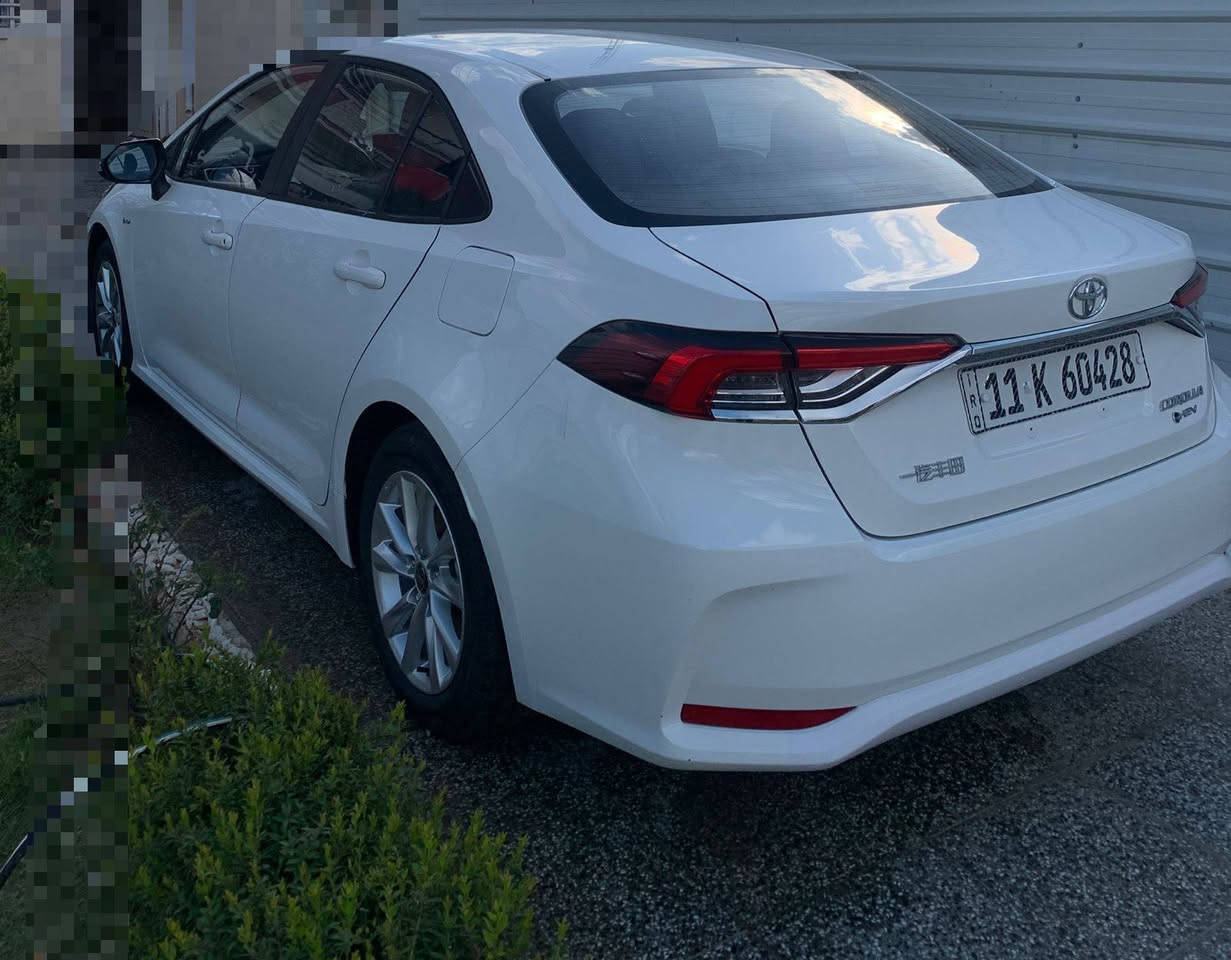 سلام عليكم
كورلا 2025هايبرد شكل الخليجي 
رقم بغداد سنويه باسمي تحويل ثاني يوم
مواصفاتها معروفه
بصمه.  فتحه.  مانع تصدام.  رادار.  تحديد مسار.  مثبت سرعه.  تحكمات سترين كامله.   مودات قياده ايكو نورمال سبورت.  هاند بريك كهربائي.  اوتو هولد.  شاشه ابل كار بلي واندرويد اوتو.  وباقي المواصفات
ماشيه 15الف 
مكفوله كفاله عامة ع وضع الشركة 
مكاني بغداد /ابو غريب السريع /خرنابات 
السعر / 155/  ***********/***********
