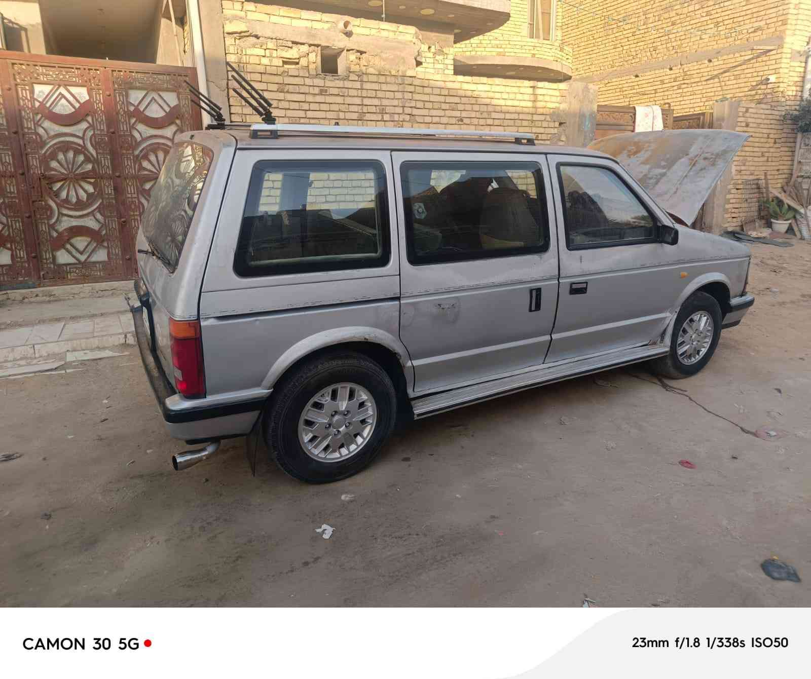 كلايزر موديل 90
سياره برغي واحد مامفتوح بيها ليبل واحد سياره 
سياره جديده كلش 
مكينه كير حداديه تخم تاير شرط بيه نهضه تخبل ترايك للسعوديه شرط  مكينه بلاد 3000
كله جديد بيه 
رقم قادسيه ديوانيه سنويه ساقطه عل مشتري
السعر 47
مكاني ناصريه 
***********
