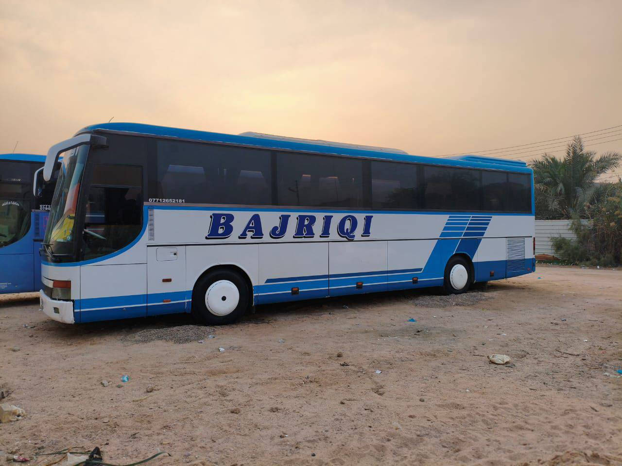 سلام عليكم باص كنتوريه للبيع جديده جاهزه للعمل تخم تاير حداده عامه تبريد صيني 56نفر داخل ام السيوف مكينه 8 كير 6 رقم نكليزي بسمي مكان سياره بصره الستفسار ***********
