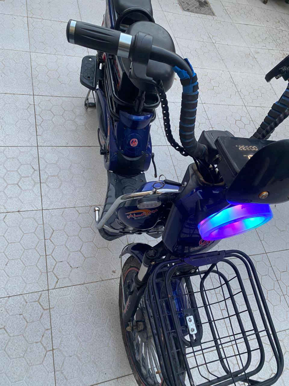 سلام عليكم باسكل شحن 5بطاريات بعده جديد صالي 2 من ماخذه من العارضي مكاني نجف كوفه السعر 350 وبي مجال متوازي عله بيعته ***********
