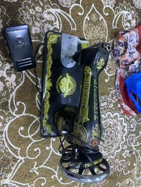 مكينة خياطه شغالة للبيع رقم المبايل ٠٧٧٠٥٧٣٣٣٦١مكان قبله حي الجامعه ال...