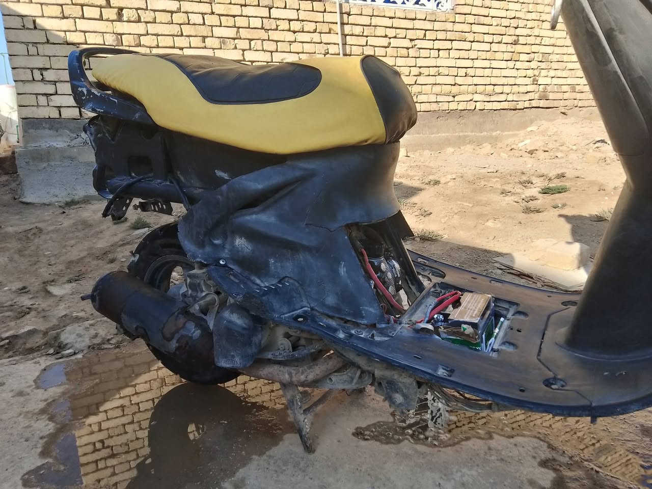 فراشة للبيع 140 جاهزه شغاله بس عوزه تاير وره تبديل ودراجه شغاله سلف نهدر كهربايات شغاله هندر واحد تشتغل السعر 175 وبيه مجال مكان الغراف جسر الحمزة جاي منه يم جسر كنانه رقم الهاتف *********** الشراي بيه خير ويدللل
