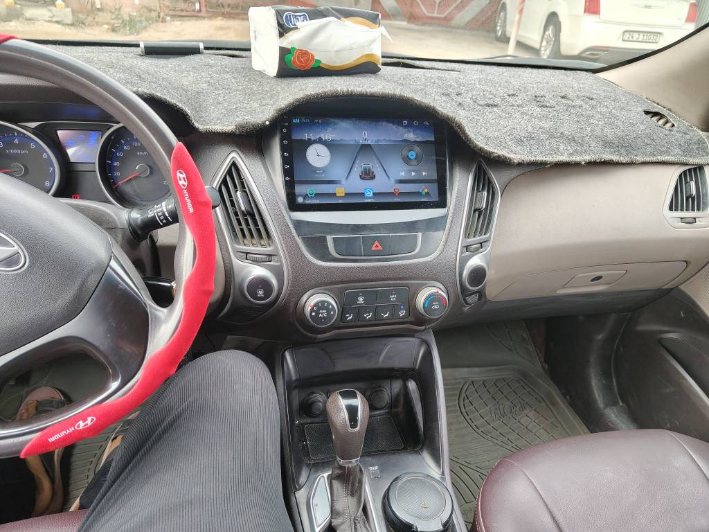 السلام عليكم 
سيارة هيونداي توكسان
موديل 2015
خليجي 
رقم بصرة بأسمي
تحويل مباشر
مكفولة كفالة عامة 
ماشية 72 الف 
تحكم ستيرن
اشارة بالمرايات 
السيارة احلى من الصور 
السعر المطلوب 165
*********** البصرة, العراق
