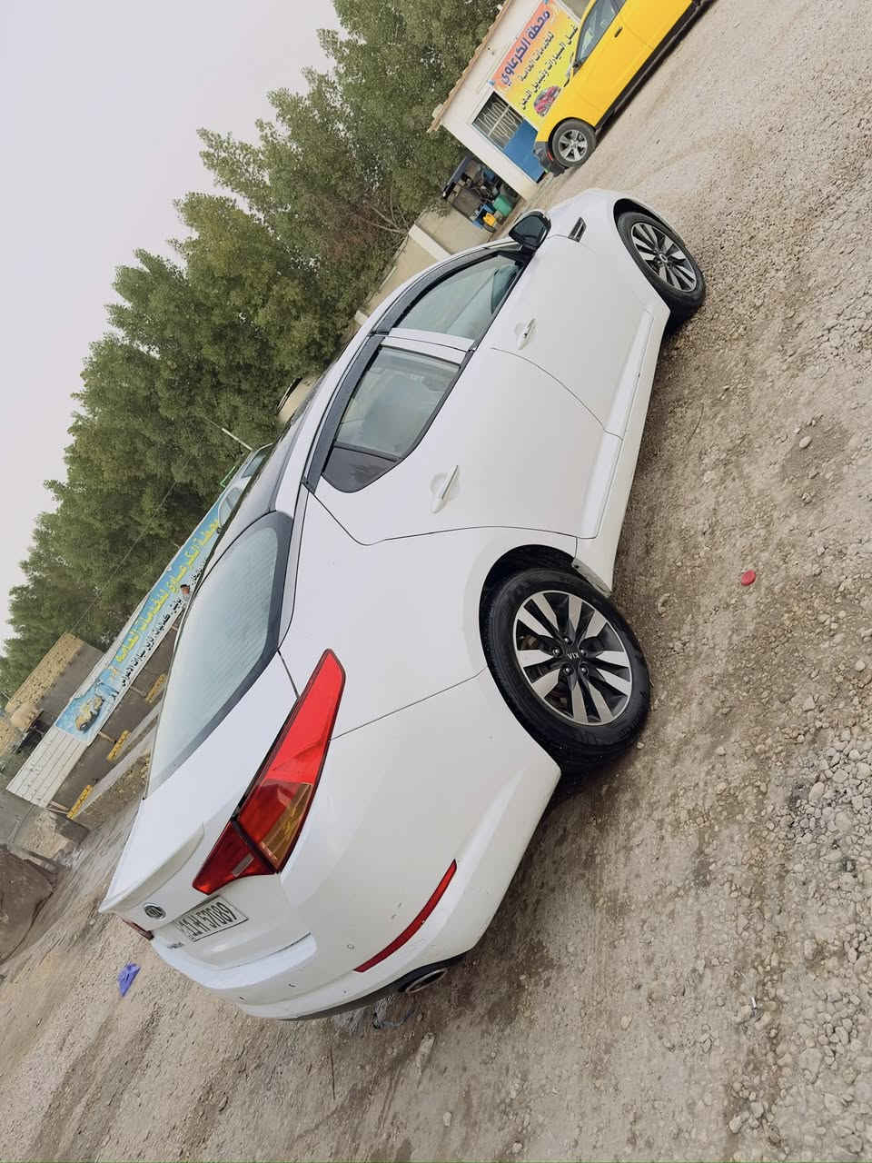 السلام عليكم كيه اوبتما خليجي موديل 2012 رقم بغداد بيها قطعتين جاملغ امامي مبدلً وباب صبغ بدون فتحً سياره فول بصمه محرك 2000 السعر 115 مكان سياره بابل سفتسار // ***********
