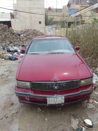 كديلاك ١٩٩٥ • عاطلة • ديوانية