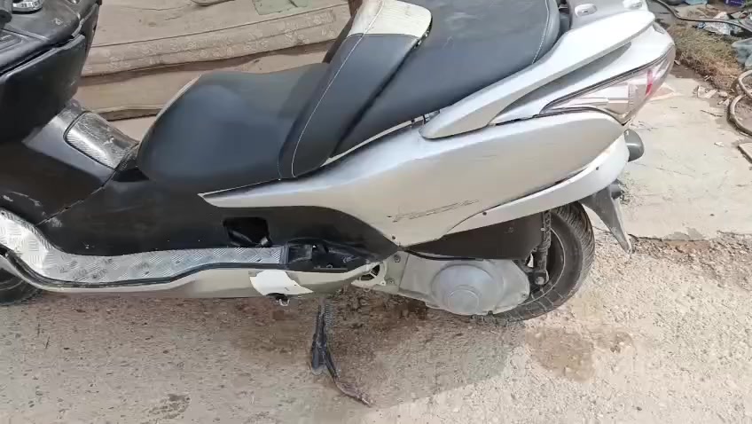 للبيع للبيع
فورزه 0/8 موديل 10 نضيفه وماناقصها شي بس مجرد كفراتها سويه تعبانه يعني مو تعبانات فرد نوب ودراجه حلوه يشهد الله بس متوازي عل بيعتها محركها مفتوح وعل ايدي مجفت كلجات جدد كلشي نظيف بيها اواراقها كمرك ومكاتبه موجودات سعرها (٤٠٠) قفل وعلي ماكو هيج نظافه بهيج سعر وإذا ما عندك تشلع عيوني وتاخذهن وإياها والدراجه موجوده واحلى من الصور لأن مامغسوله عنواني صلاح الدين قضاء الدجيل ماريد الوعود الكاذبه أرجع اكول إذا ما عندك تجي تاخذها وتروح والله وبلاش الك ***********
