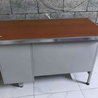 ميز حديد مستخدم قليل السعر 80 07826117099