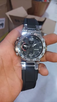 ساعة ذكية • فول مواصفات • شاشة أموليد