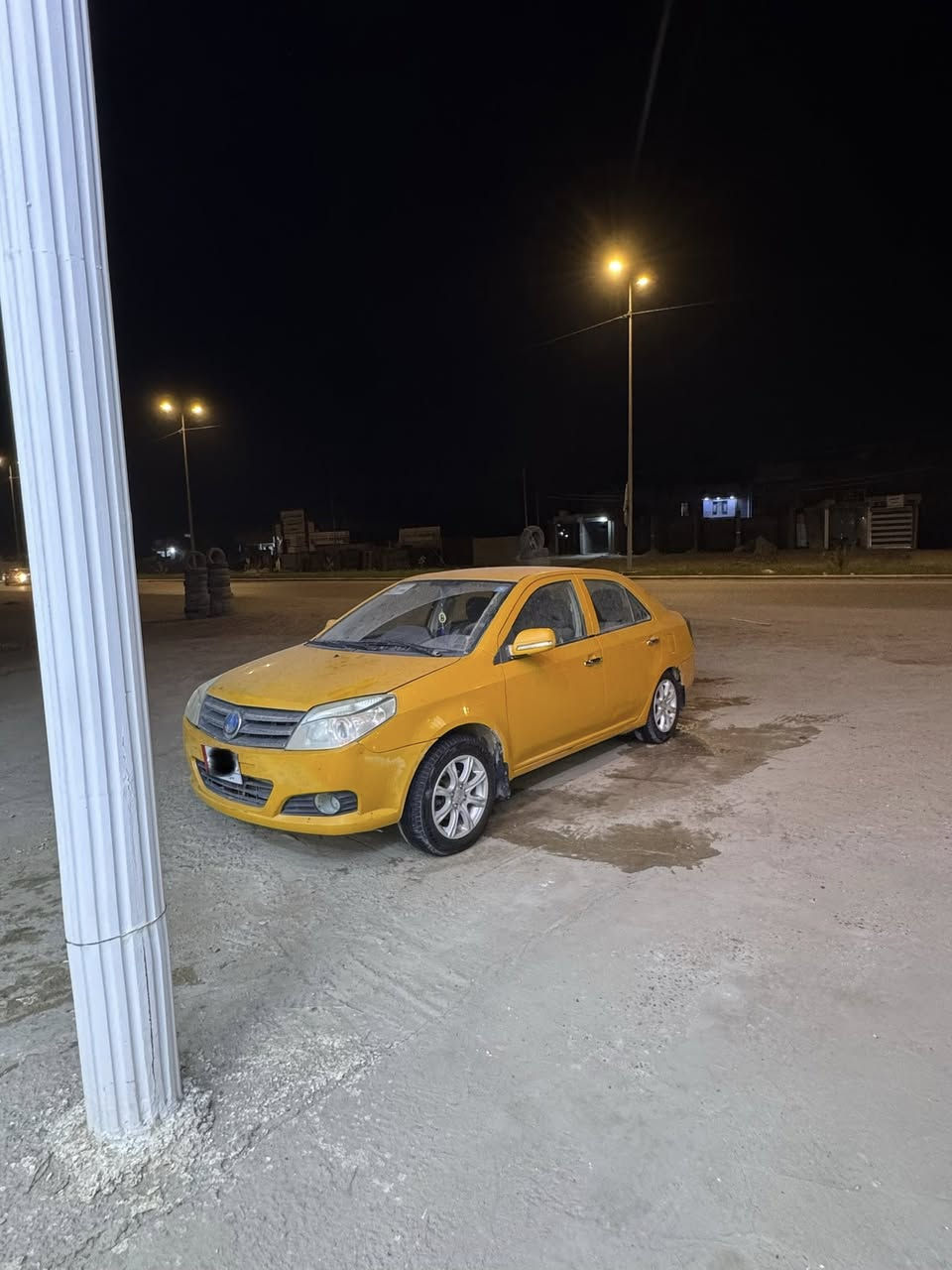 جيلي ام كي سياره كير جديد والمحرك بي خيط تبخير سياره خير من الله تخم تاير جديد سنويه لغايه 29تحويل ثاني يوم  رقم بابل سياره بلادي بدون طخه او صبغ سعر 43بيها مجال بسيط 
الاتصال :***********
