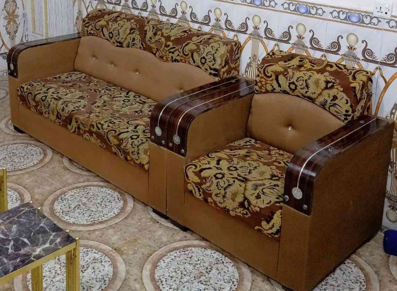 السلام عليكم  تخم للبيع عشر مقاعد  خمس قطع مع الطبلات ٢٠٠ بيه مجال


**إذا كنت صاحب هذا الإعلان وتريد حذفه لأي سبب، رجاءا أرسل رسالة إلى الدعم الفني**