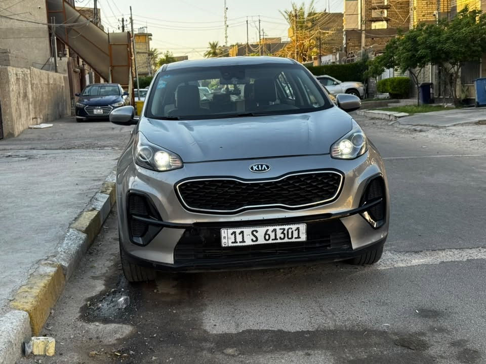 كيا سبورتج
موديل 2020

وارد امريكي 

محرك 2400 gdi

ماشية 92 الف مايل 

حادث ويل خلفي فقط كماً موضح بالصور بدون ايرباك 

شاشة كار بلي 

تحديد مسار 

نزول منحدرات 

درايف مود نورمل سبورت ايكو 

لايت زينون عالي ناصي

ضايفلها منضومة غاز سعه 60 لتر اسطواني

بيها رصعات قليلة مال حالوب المطرة الاخيرة 
السعر 140

 

هاتف 

***********
